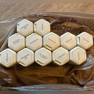 Cadence Set of 12 in size Medium